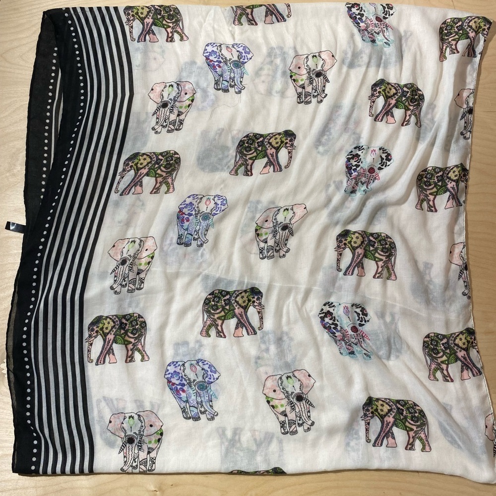 Infinity Scarf Elephant Designs (IM) - Picture 8 of 14
